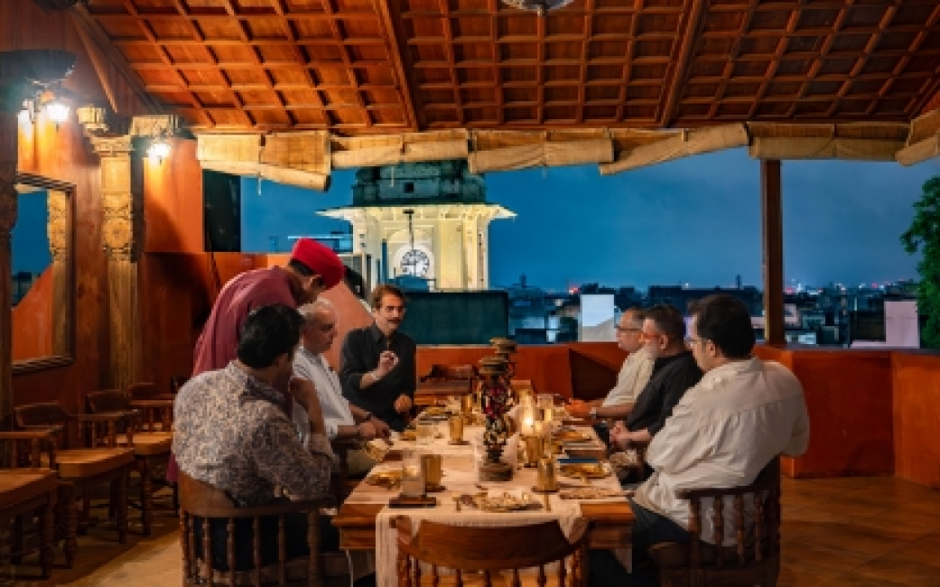 Rooftop dining lake views Udaipur palace